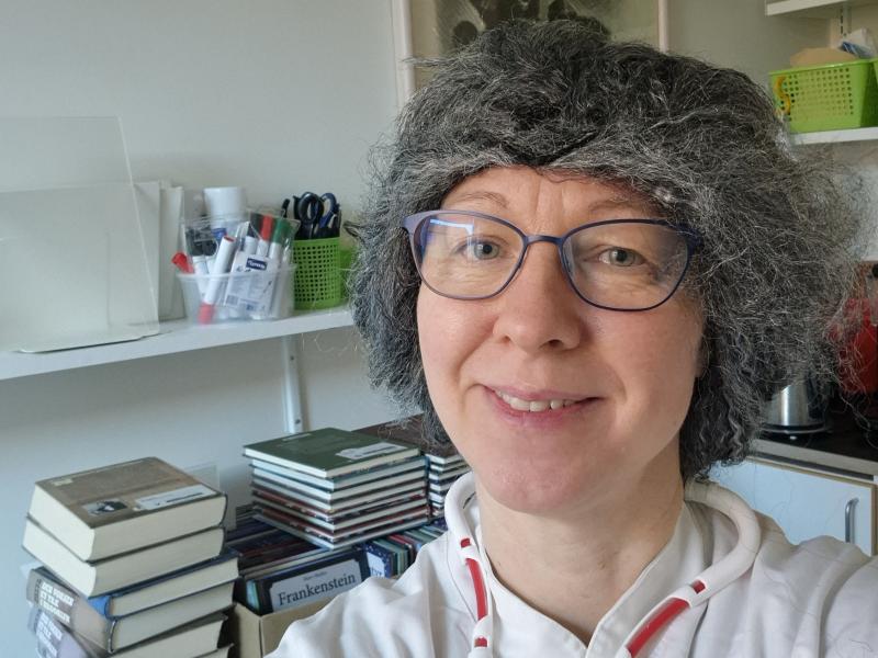 Doktor Bogglad i hvid kittel